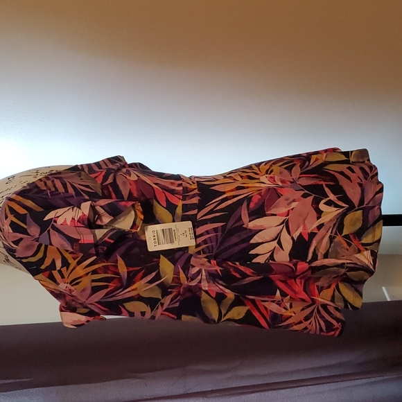 NWT-Multi Leaves Super Soft Smock Off Shoulder Top - Picture 5 of 6